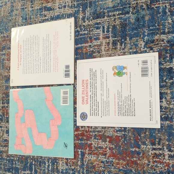 Misc. Authors Valentine's Day Themed Paperback Book Set of 3 Books - Picture 2 of 8